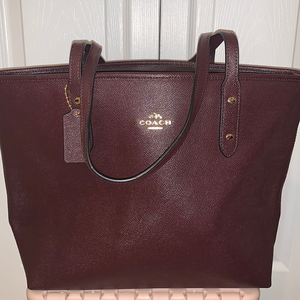 Coach Burgundy tote